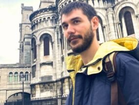 Karikatürist Emir Sağlam